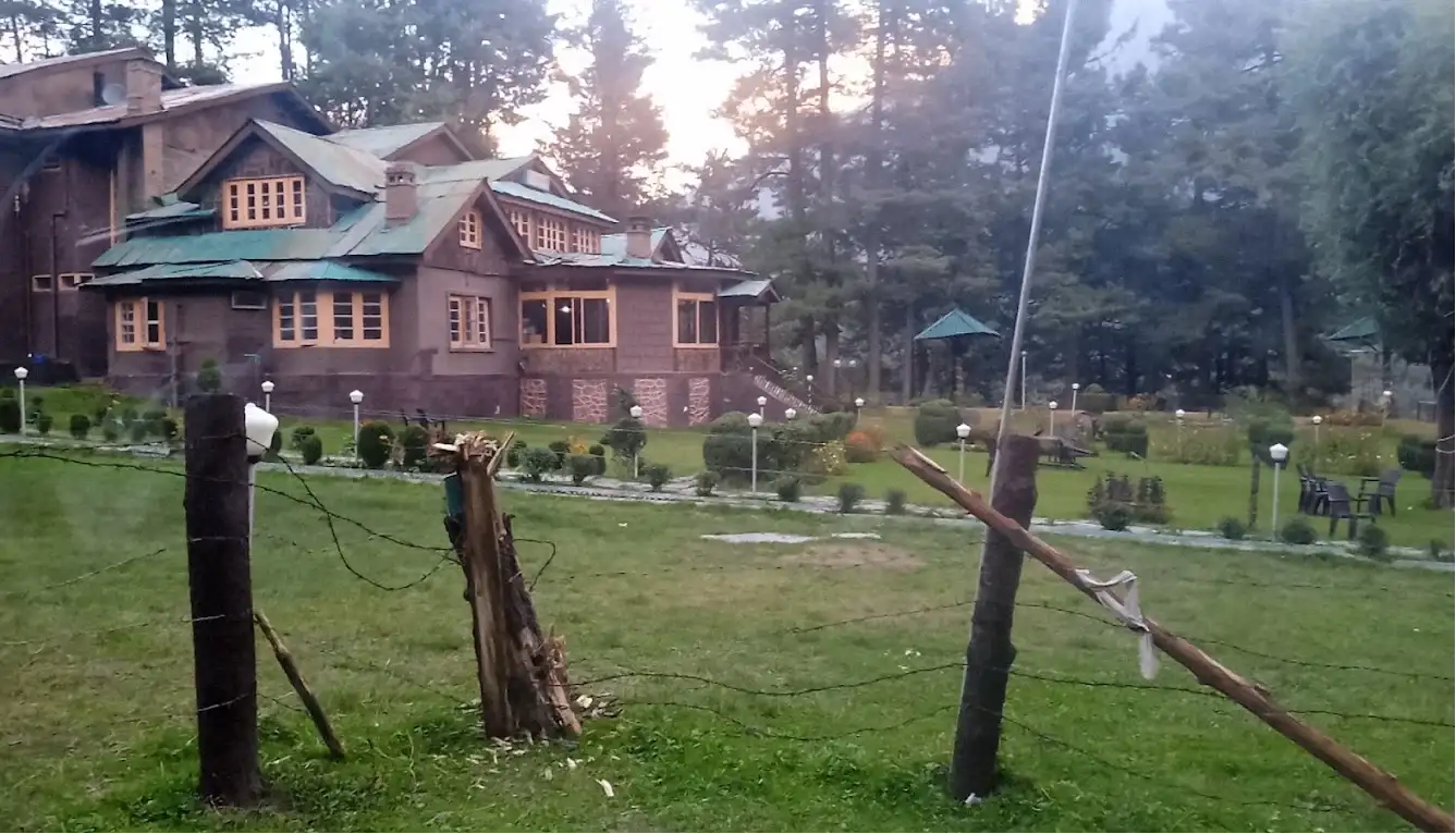 Hotel Shaneel Residency